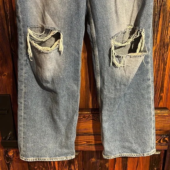 Levi’s High Rise Wide Leg Jean - Picture 4 of 9